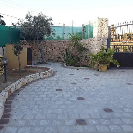 Le Casette Di Simona Lampedusa Exterior photo